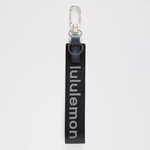 NWT NEVER LOST KEYCHAIN - True Navy/White TRNV/WHT - Lululemon